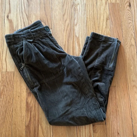 Etro Pants - Etro sz EU 40 or US  cropped ankle cords in mushroom brown zip fly and zip ankle